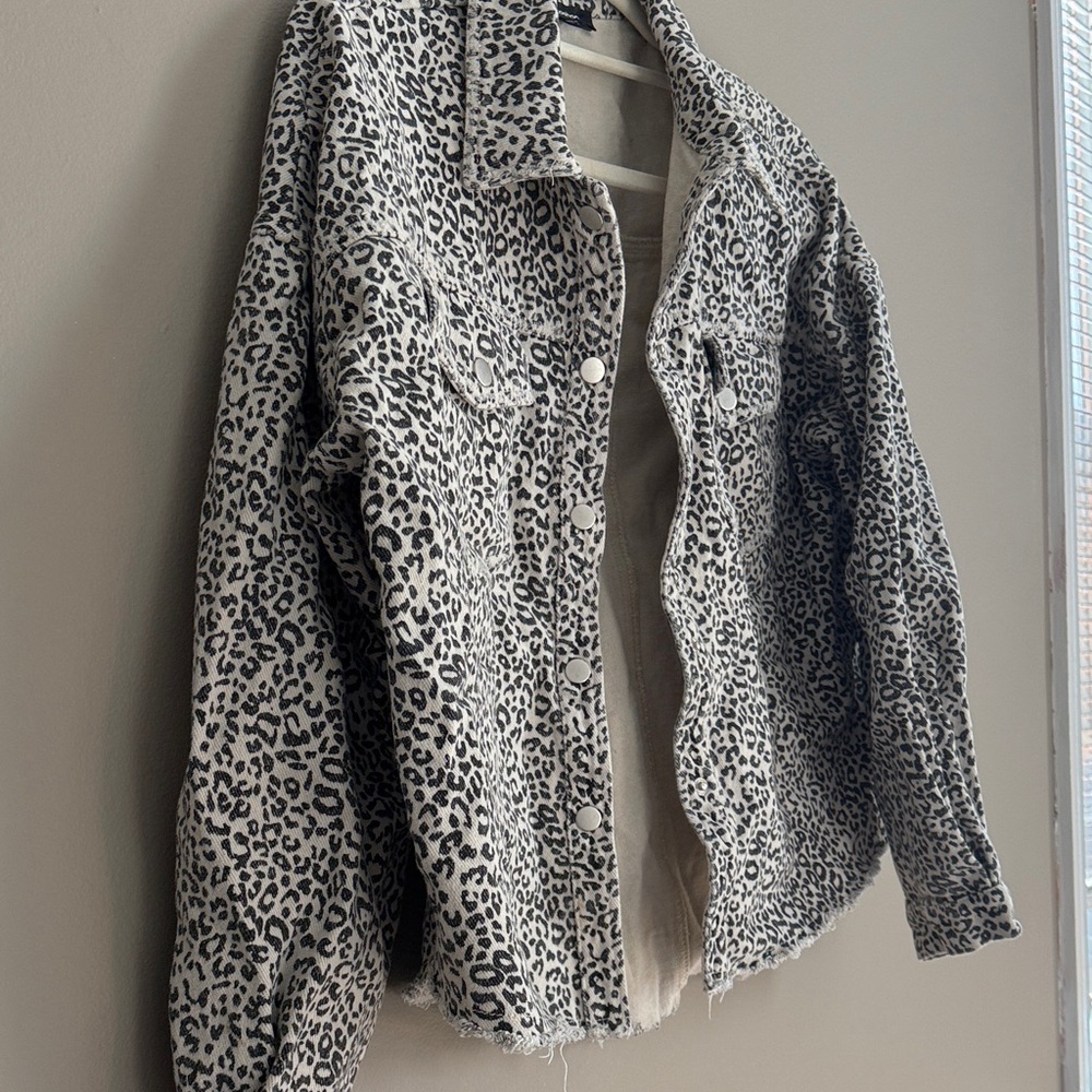 Leopard Print Jacket - Picture 3 of 5
